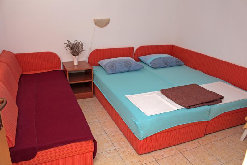 Apartments Mas-Rafaj Vir Buitenkant foto